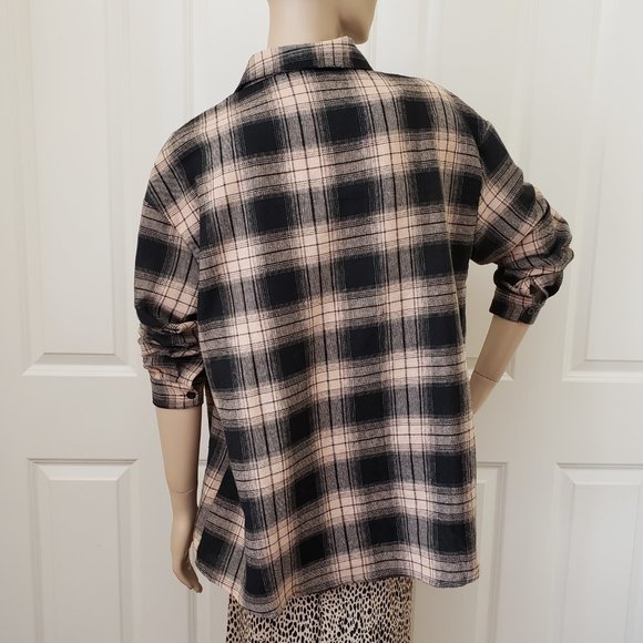 Shein Plaid Button Up Flannel Shirt SZ M - Picture 4 of 9
